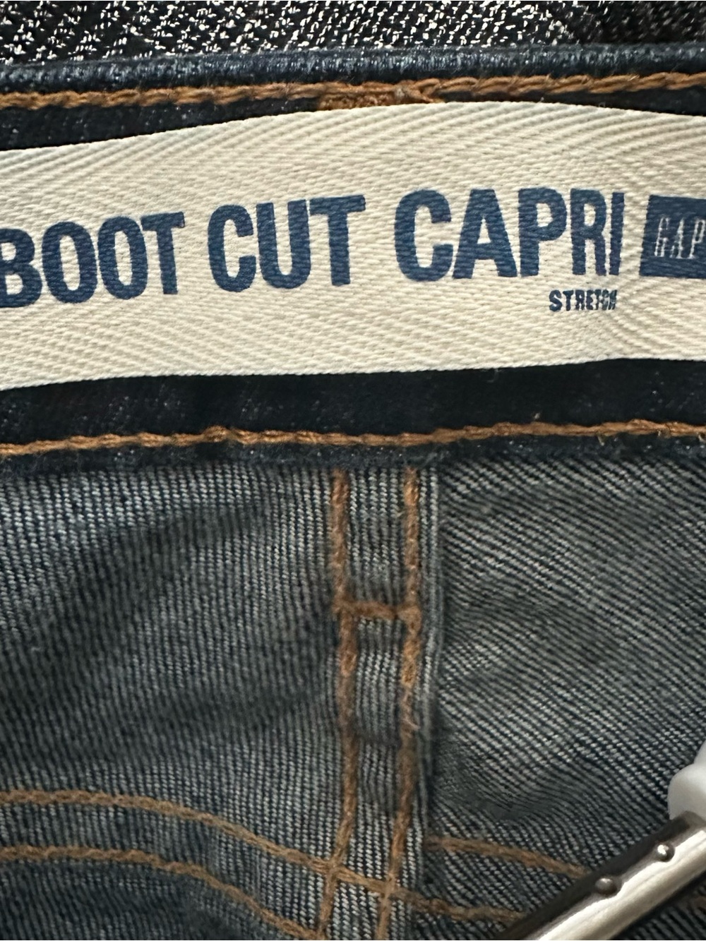 Gap Boot Cut Capri Jeans Women's Size 14 Regular Dark Wash Stretch - Picture 2 of 8